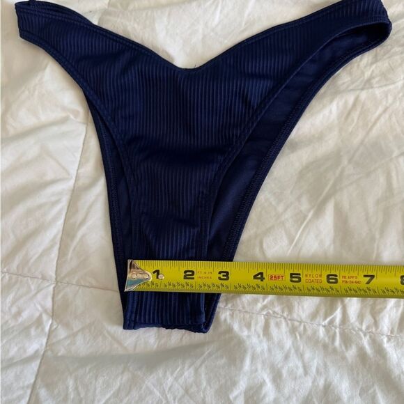 Hollister Navy Ribbed High Cut Thong Bikini Bottom S - 4th of July Ready! - Picture 5 of 10